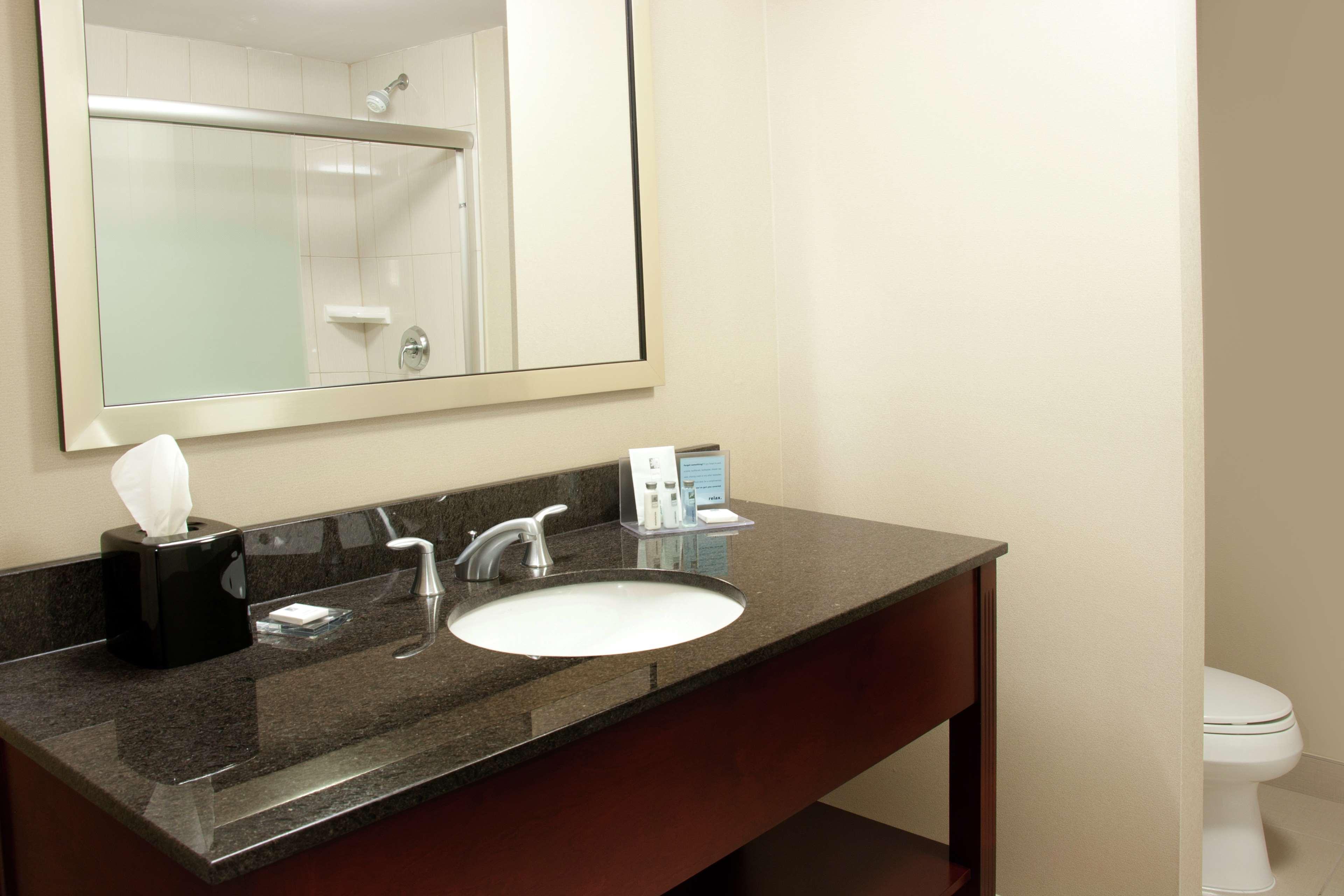 Hampton Inn By Hilton Brampton - Toronto Exterior foto