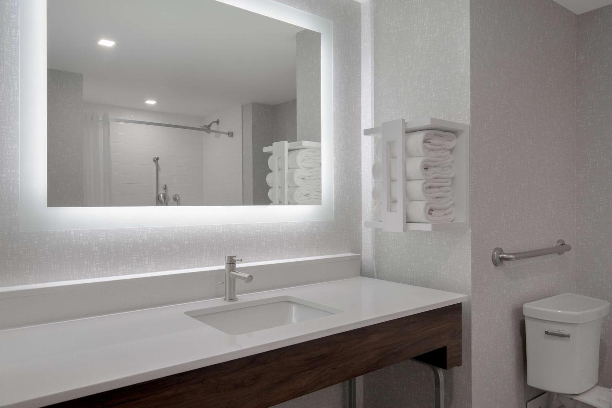 Hampton Inn By Hilton Brampton - Toronto Exterior foto